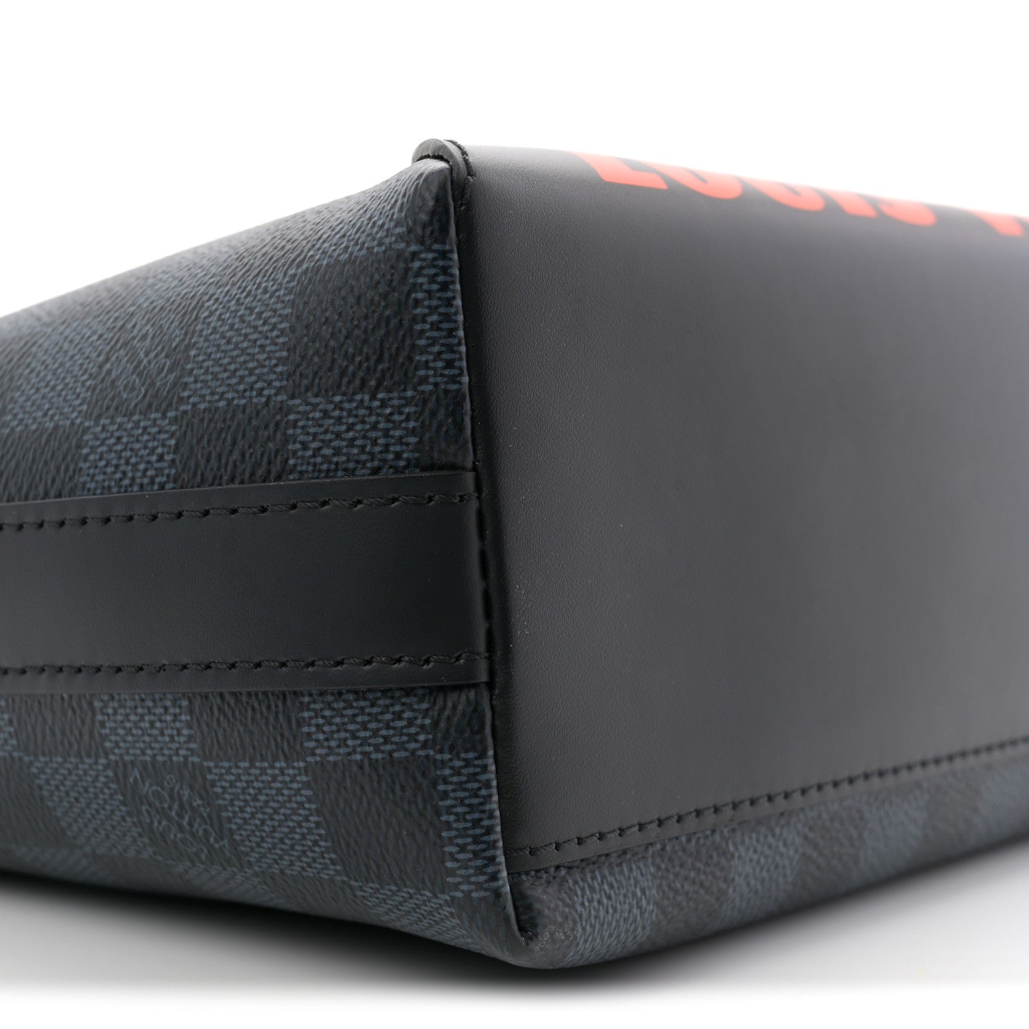 Louis Vuitton Damier Cobalt Race Discovery Messenger