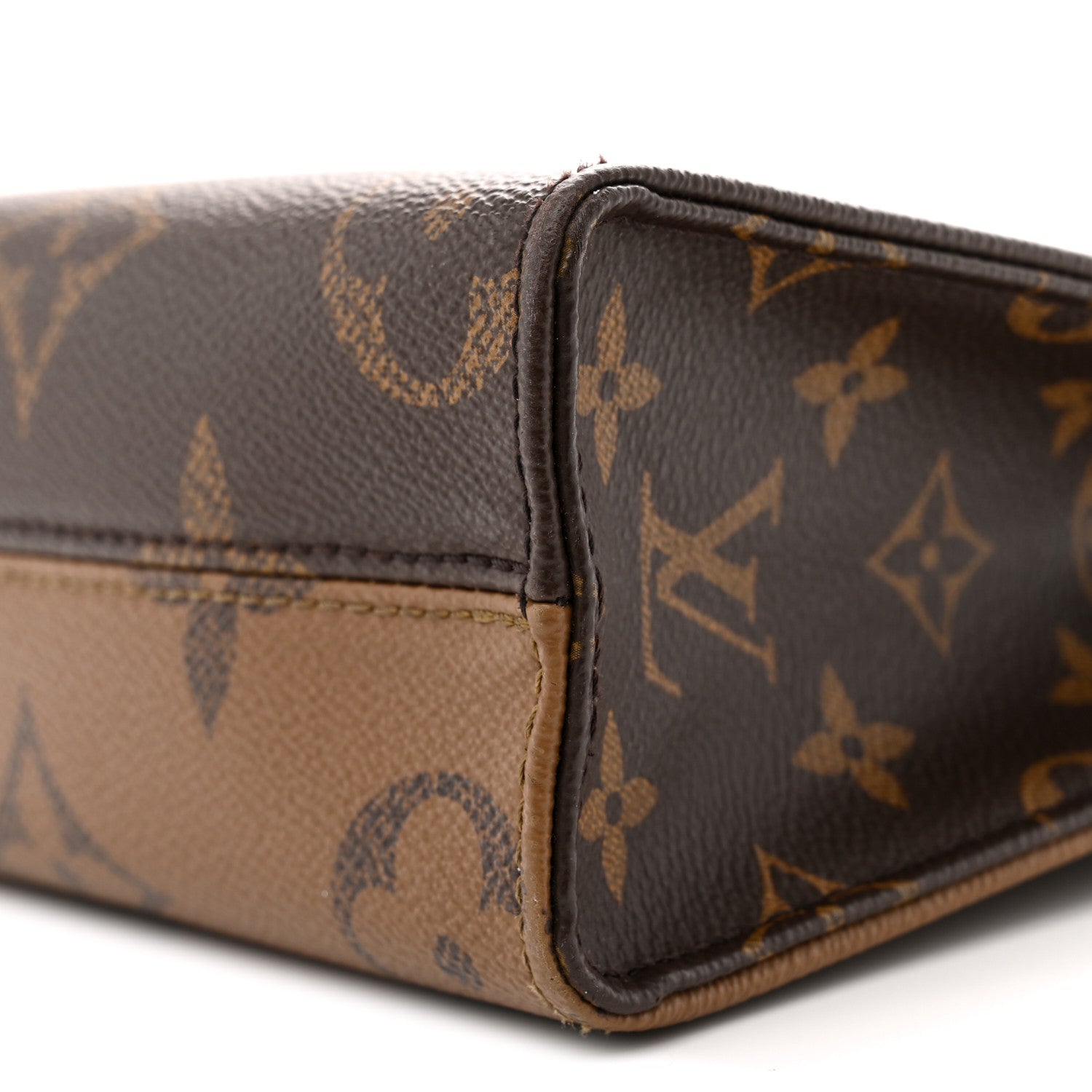 Louis Vuitton Reverse Monogram Giant Onthego BB