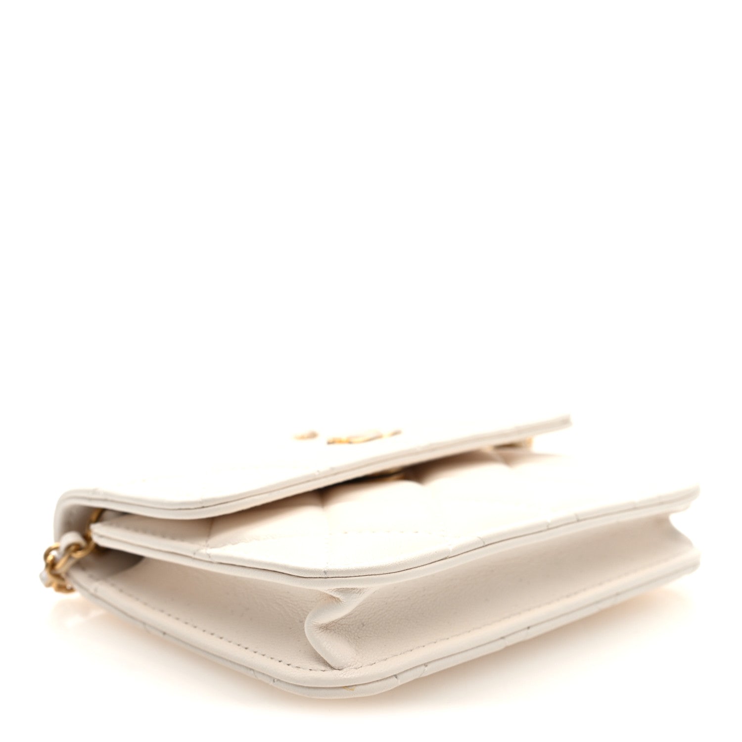 Chanel Lambskin Quilted Pearl Crush Clutch With Chain White