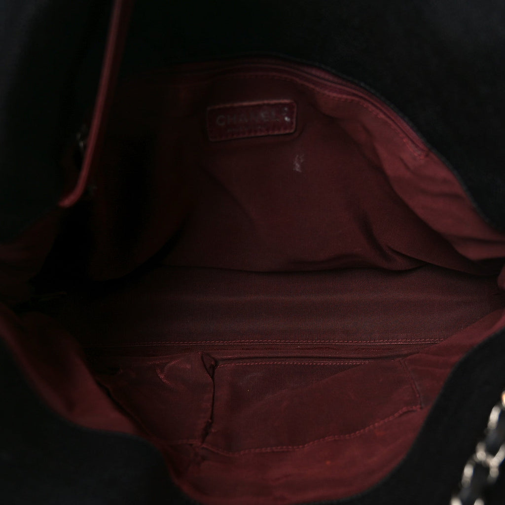 Chanel Caviar Quilted French Riviera Hobo Black