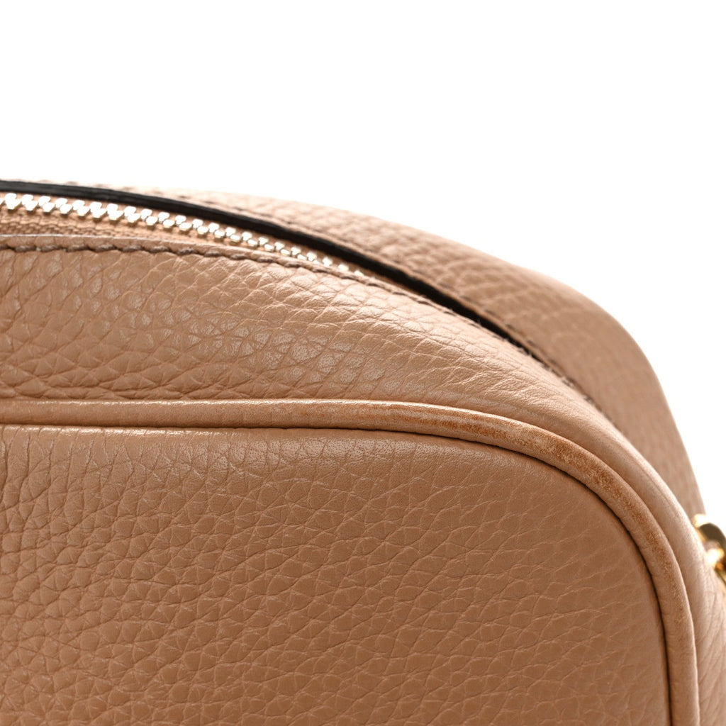 Gucci Pebbled Calfskin Small Soho Disco Bag Camelia