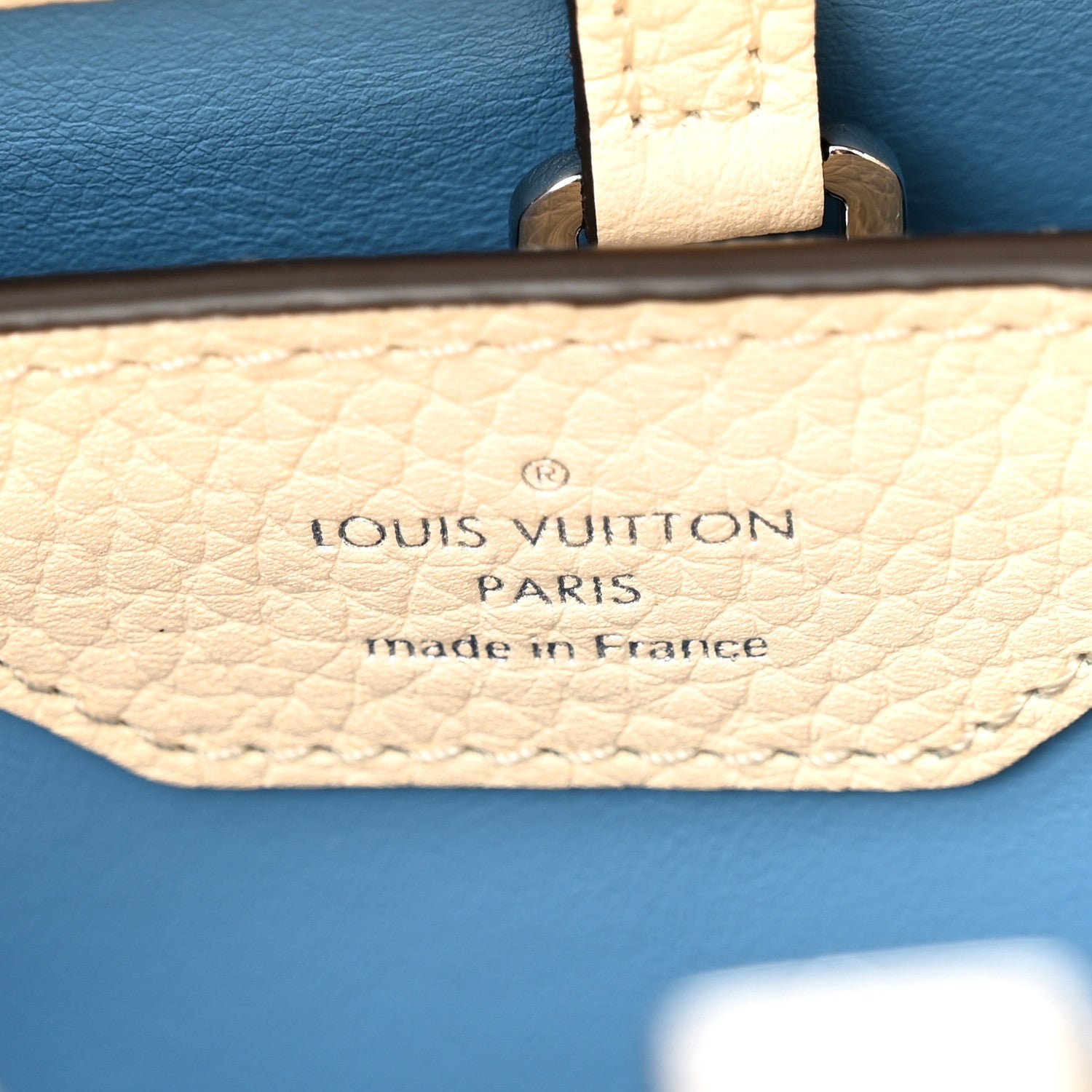 Louis Vuitton Taurillon Capucines MM Gradient Blue