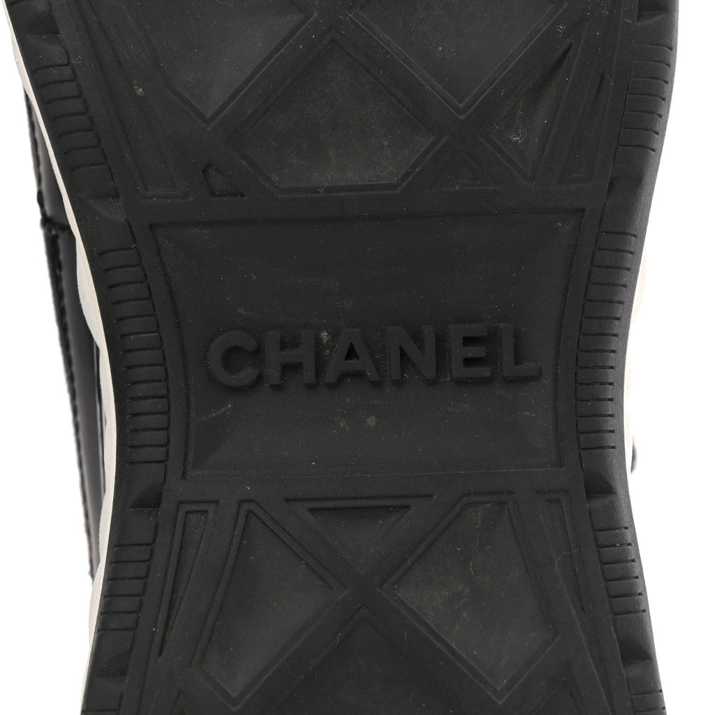 Chanel Velvet Calfskin Mixed Fibers CC Sneakers 40 Black