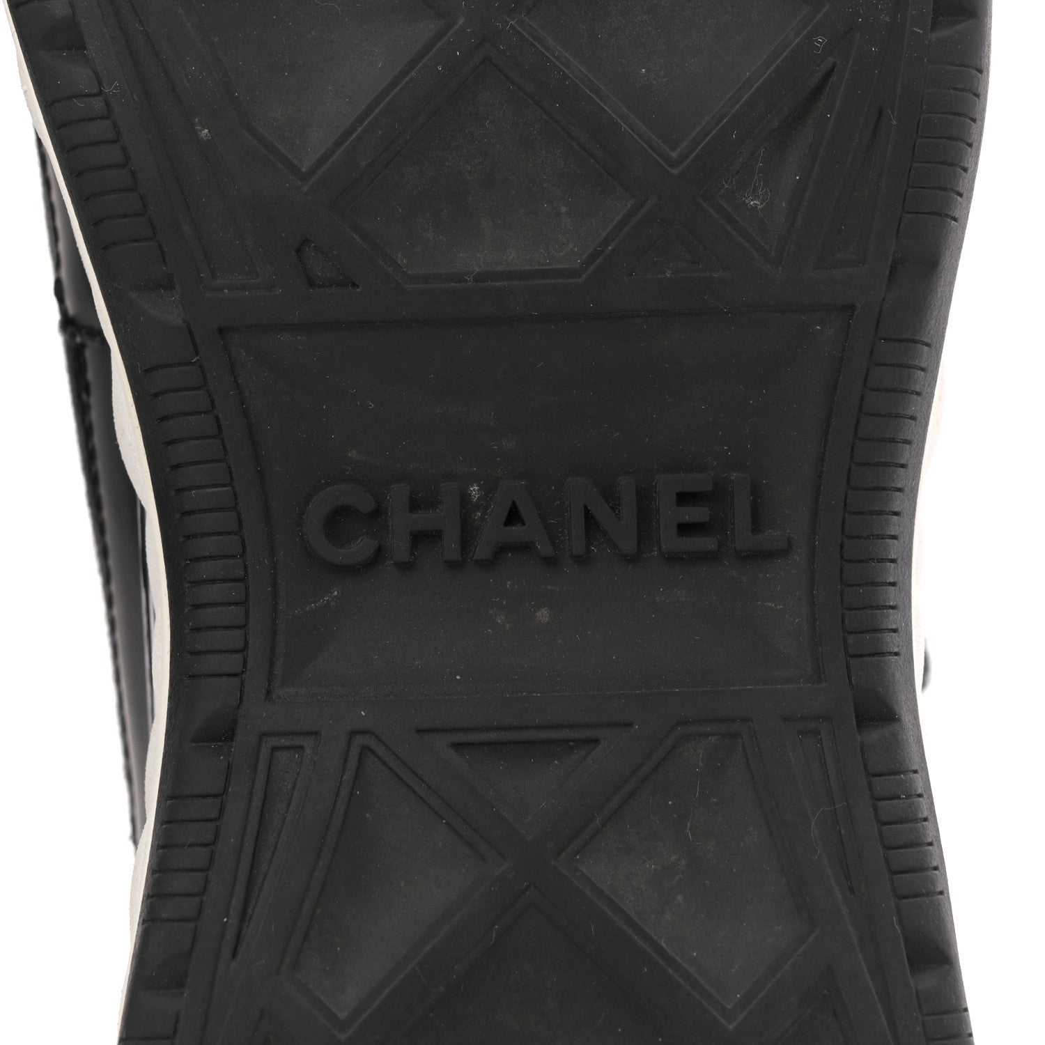 Chanel Velvet Calfskin Mixed Fibers CC Sneakers 40 Black