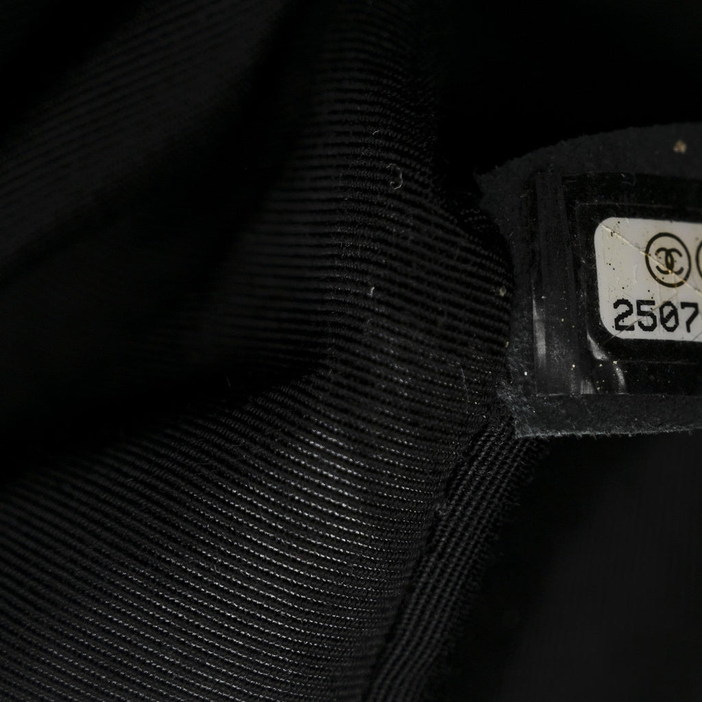 Chanel Calfskin Chevron Quilted New Medium Boy Flap Black