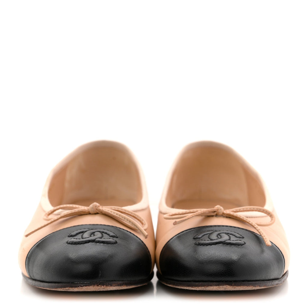 Lambskin Cap Toe CC Ballerina Flats 36 Beige Black