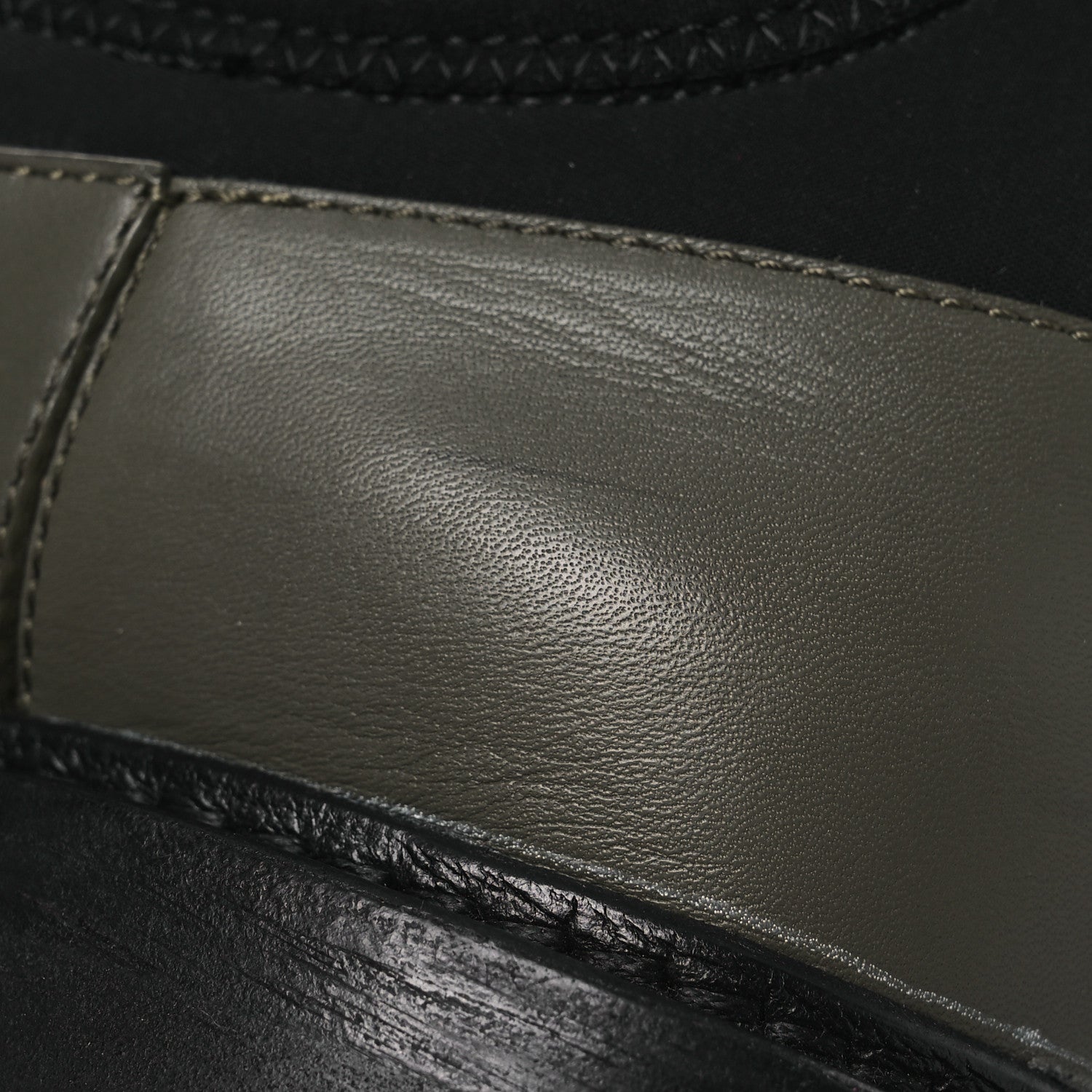Louis Vuitton Calfskin Beaubourg Ankle Boots 39 Black Green
