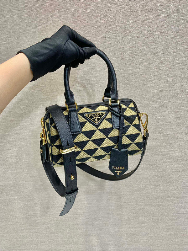 Prada Bags - 923