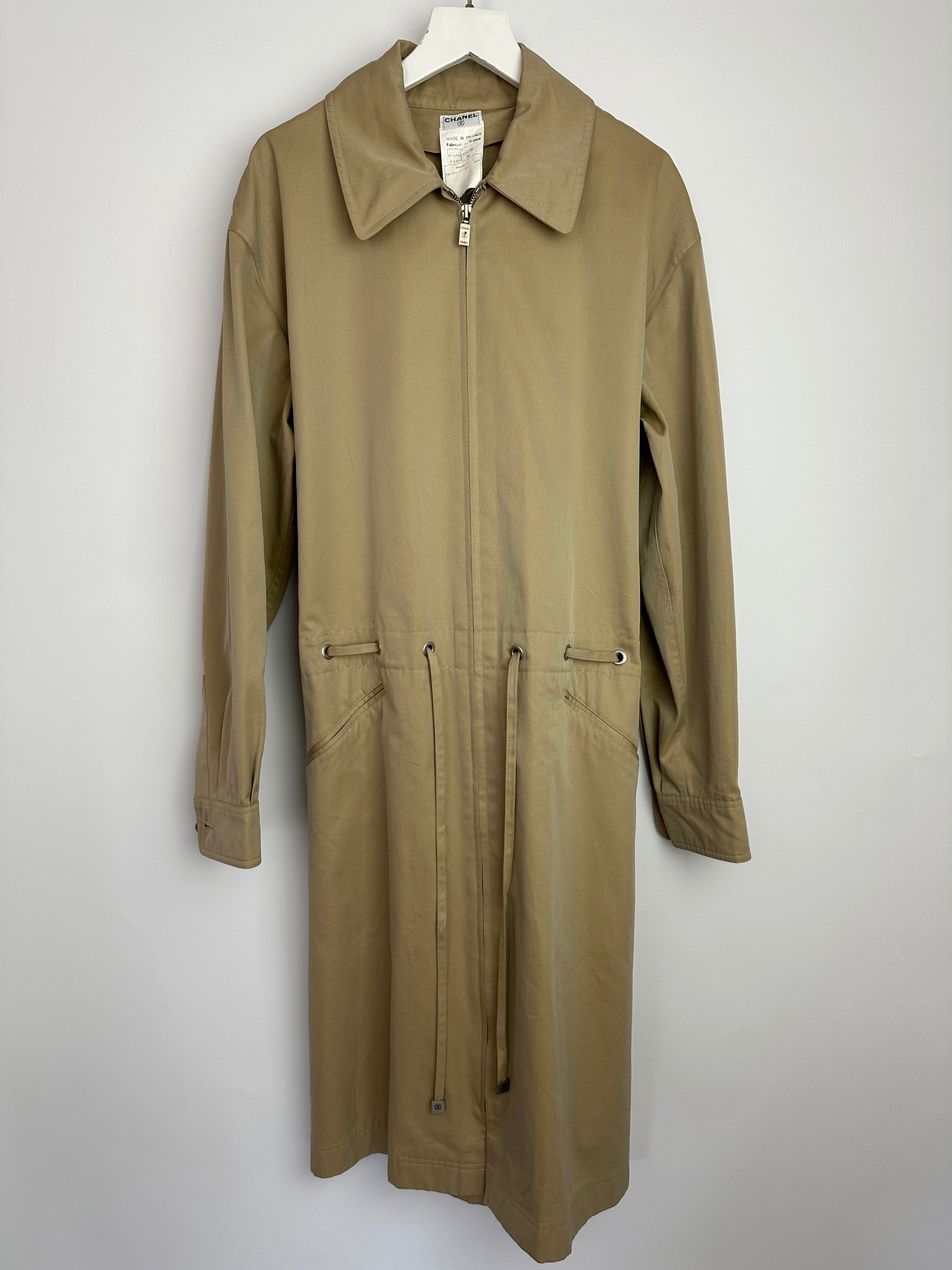 Chanel Vintage 99P Beige Cotton Long Line Belted Trench Coat with Collar and Silver Logo Zip Size FR 40 (UK 12)
