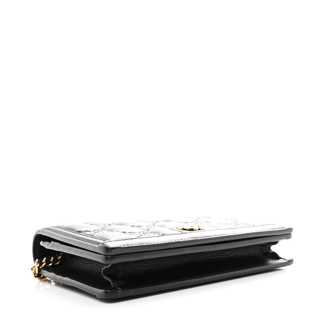 Gucci Calfskin GG Matelasse Chain Wallet Black