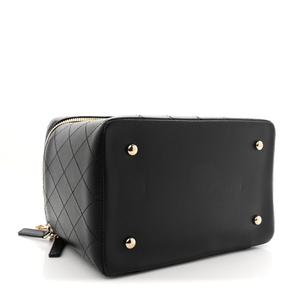 Chanel Lambskin Flat Quilted Knock On Wood Large Vanity Case Black