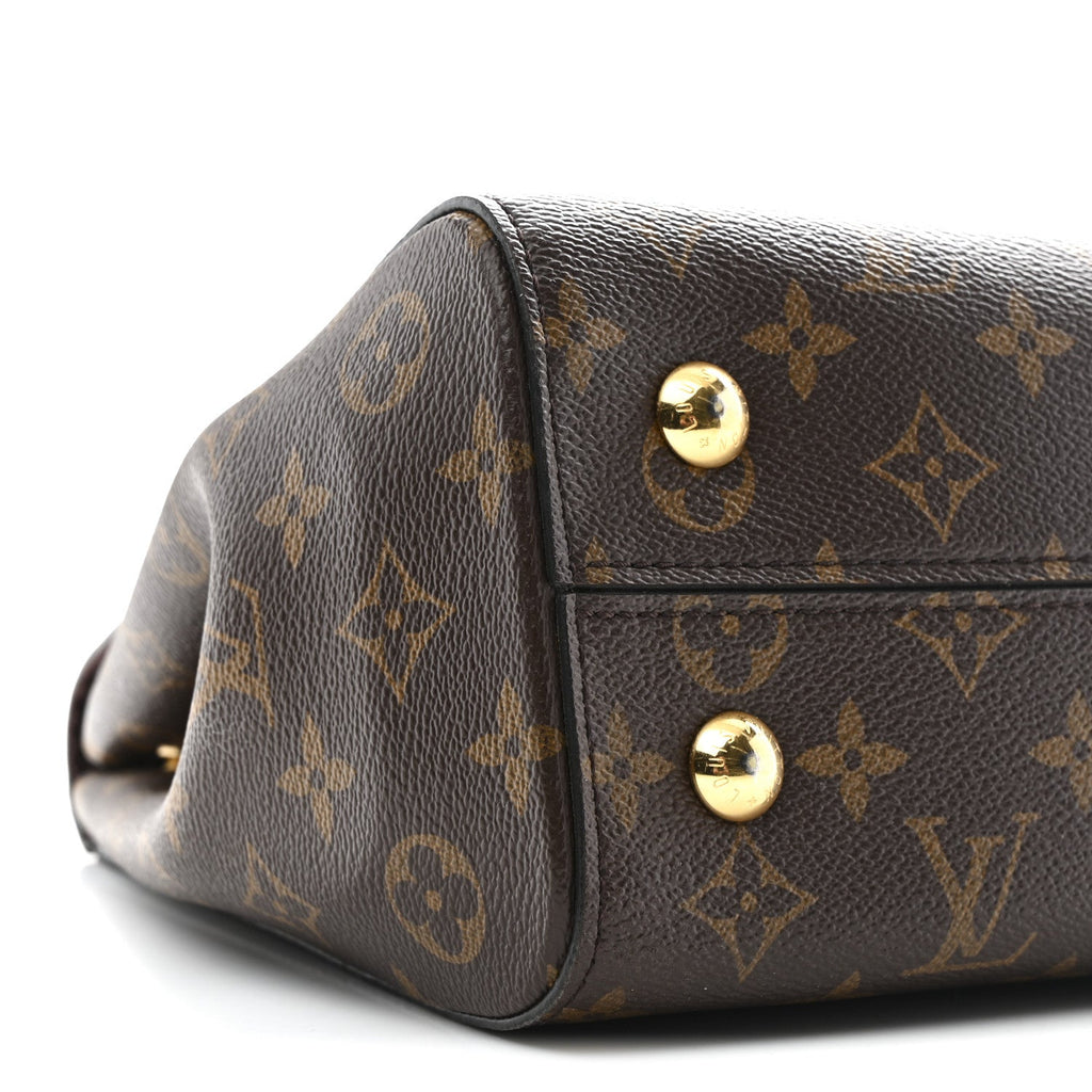 Louis Vuitton Monogram Cluny MM Blue Glacial