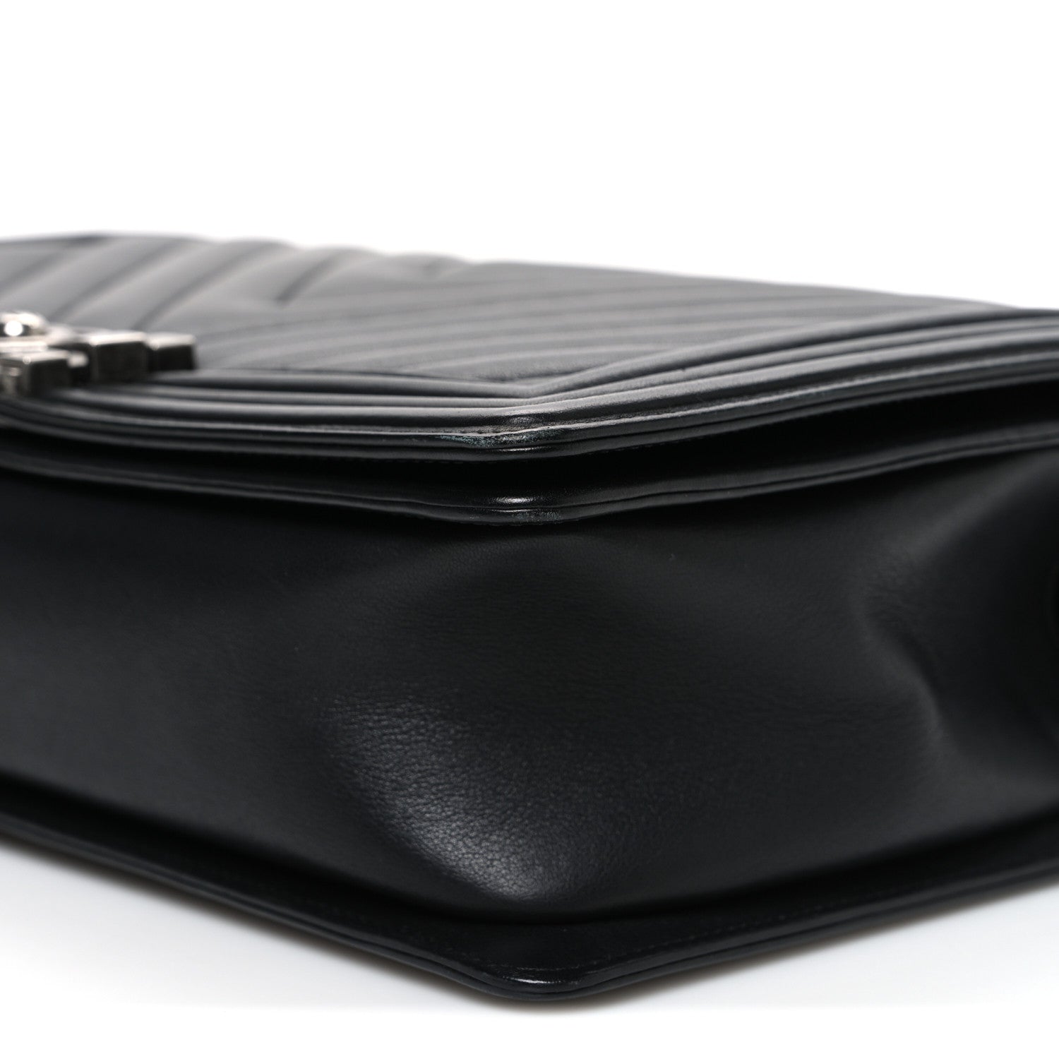 Chanel Lambskin Chevron Quilted New Medium Boy Flap Black