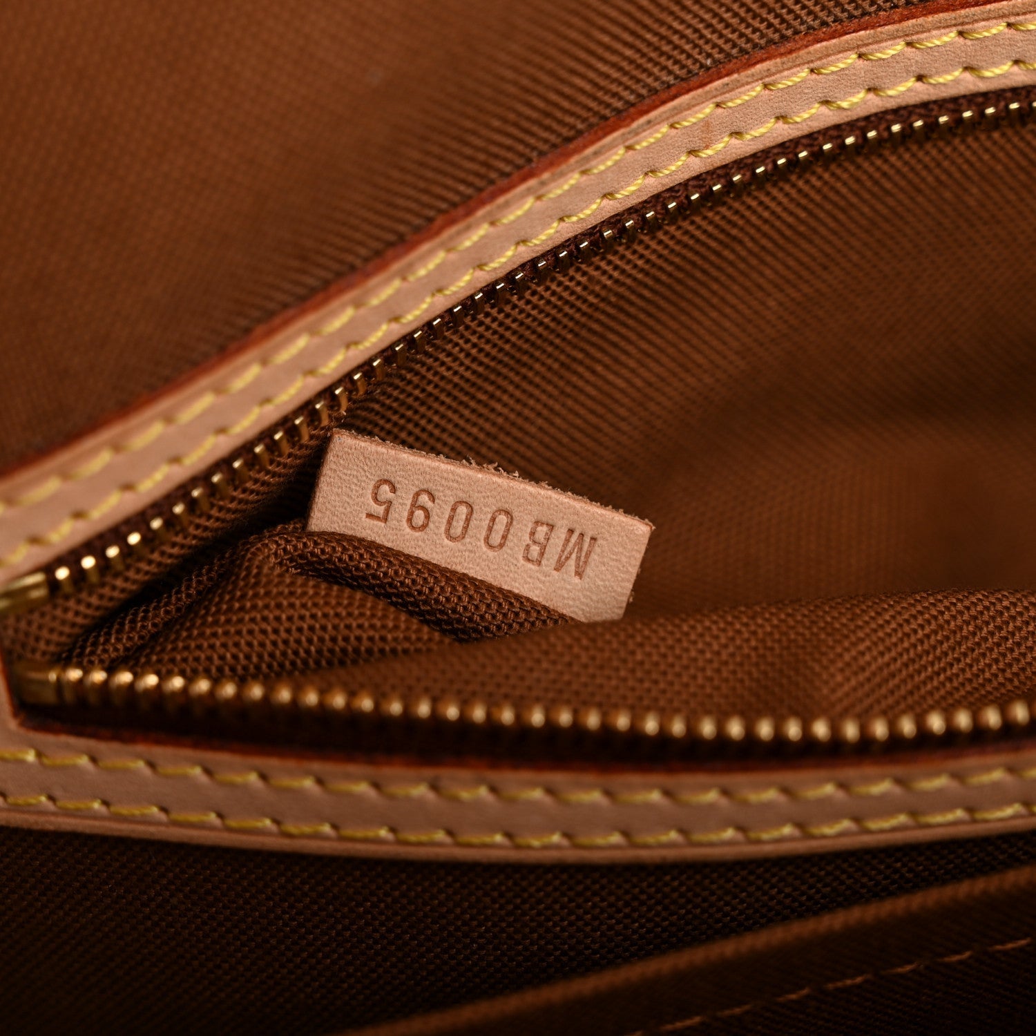 Louis Vuitton Monogram Porte-Documents Pegase Briefcase
