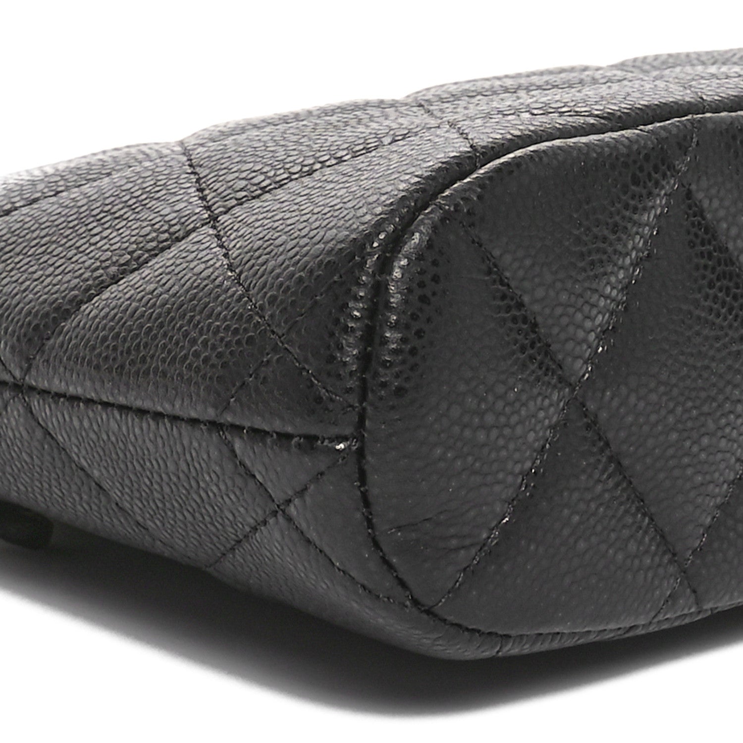 Chanel Caviar Quilted Classic Clutch With Chain Black