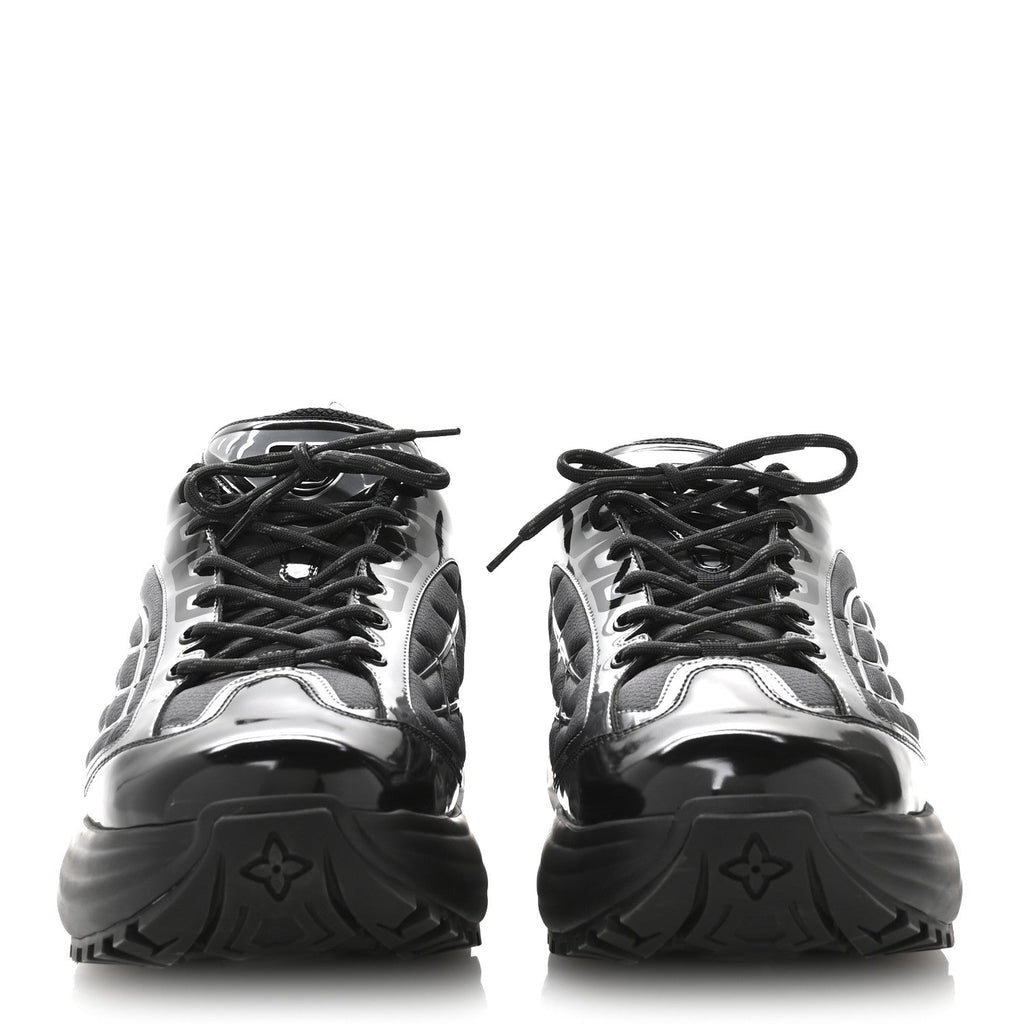 Louis Vuitton Monogram Discovery Lace Up Sneakers 9.5 Black Silver