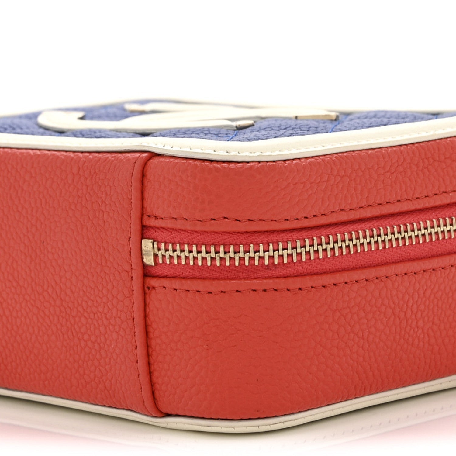 Chanel Caviar Quilted Filigree Vanity Clutch With Chain Blue White Red