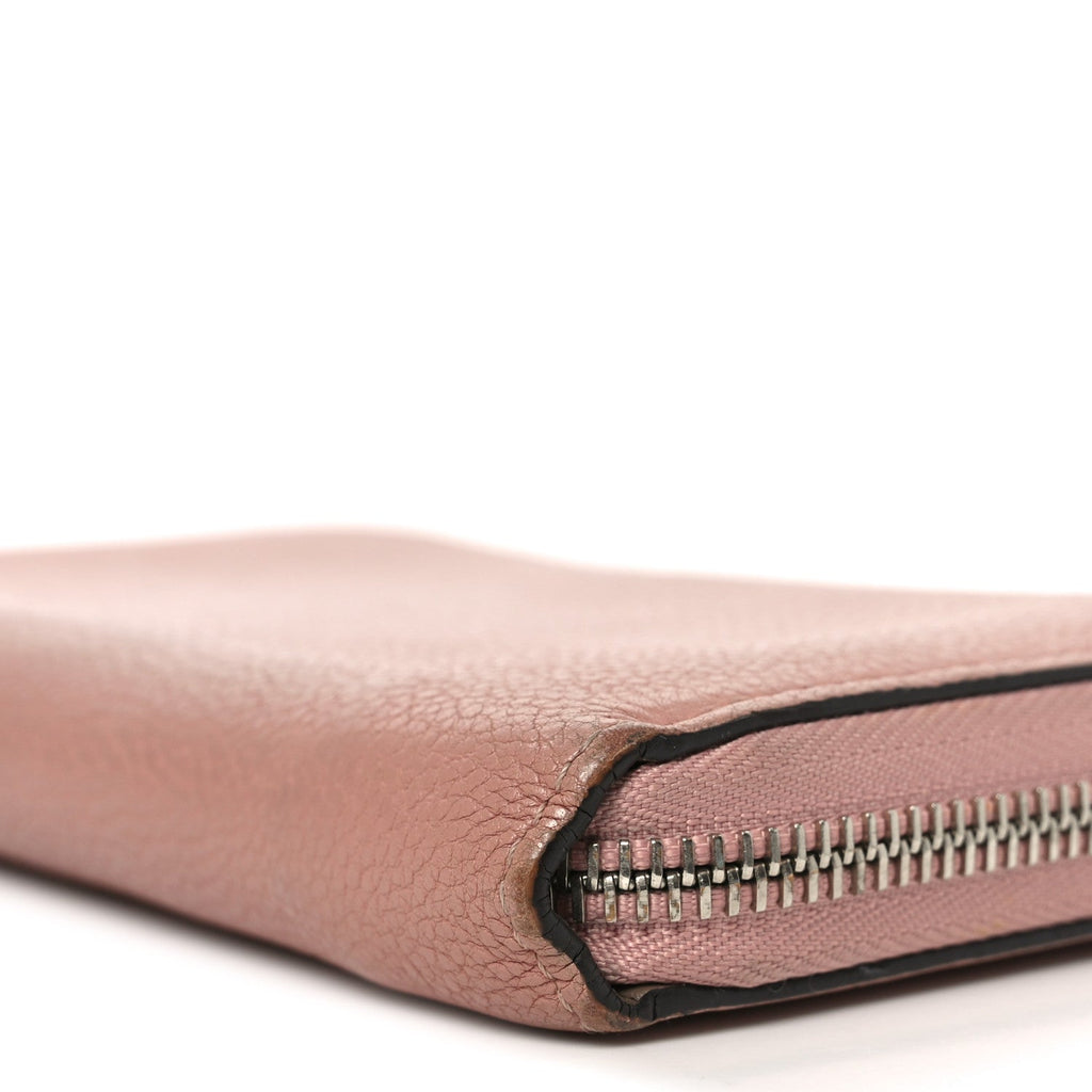 Louis Vuitton Veau Cachemire Comete Wallet Magnolia