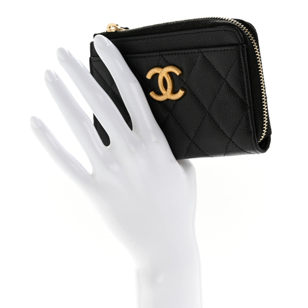 Caviar Quilted CC Zip Around Card Holder Black