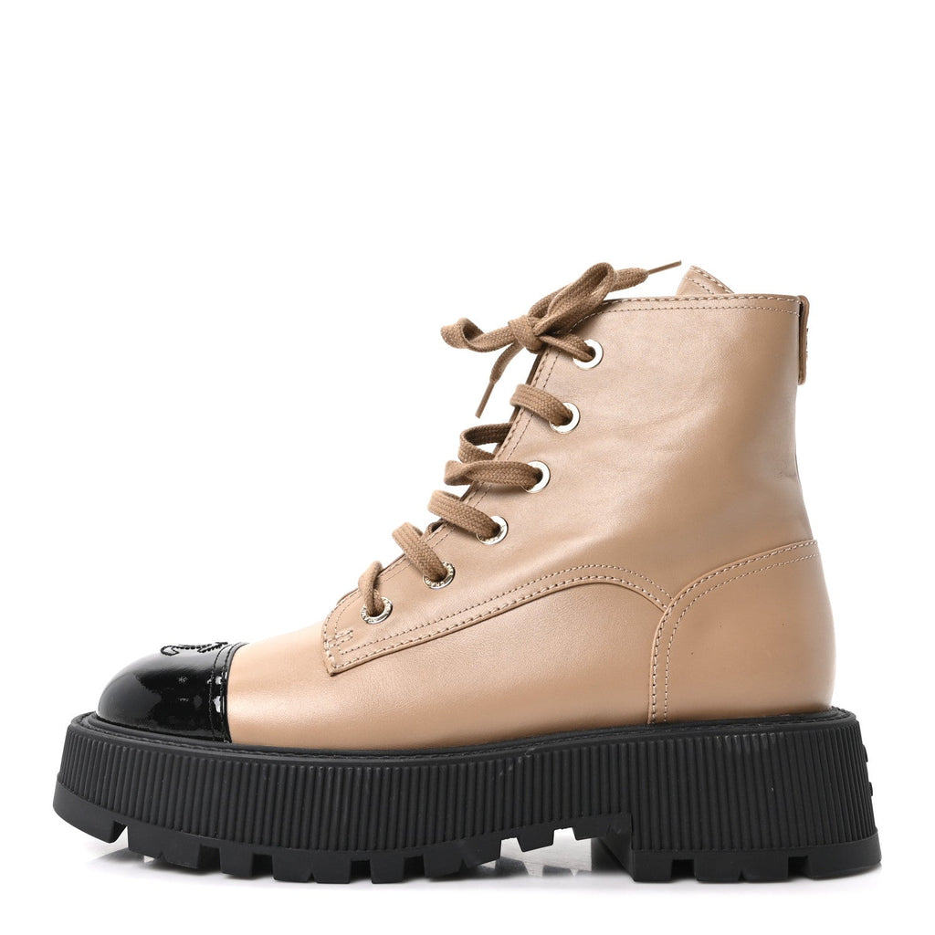 Calfskin Patent Calfskin CC Lace Up Combat Boots 39 Beige Black