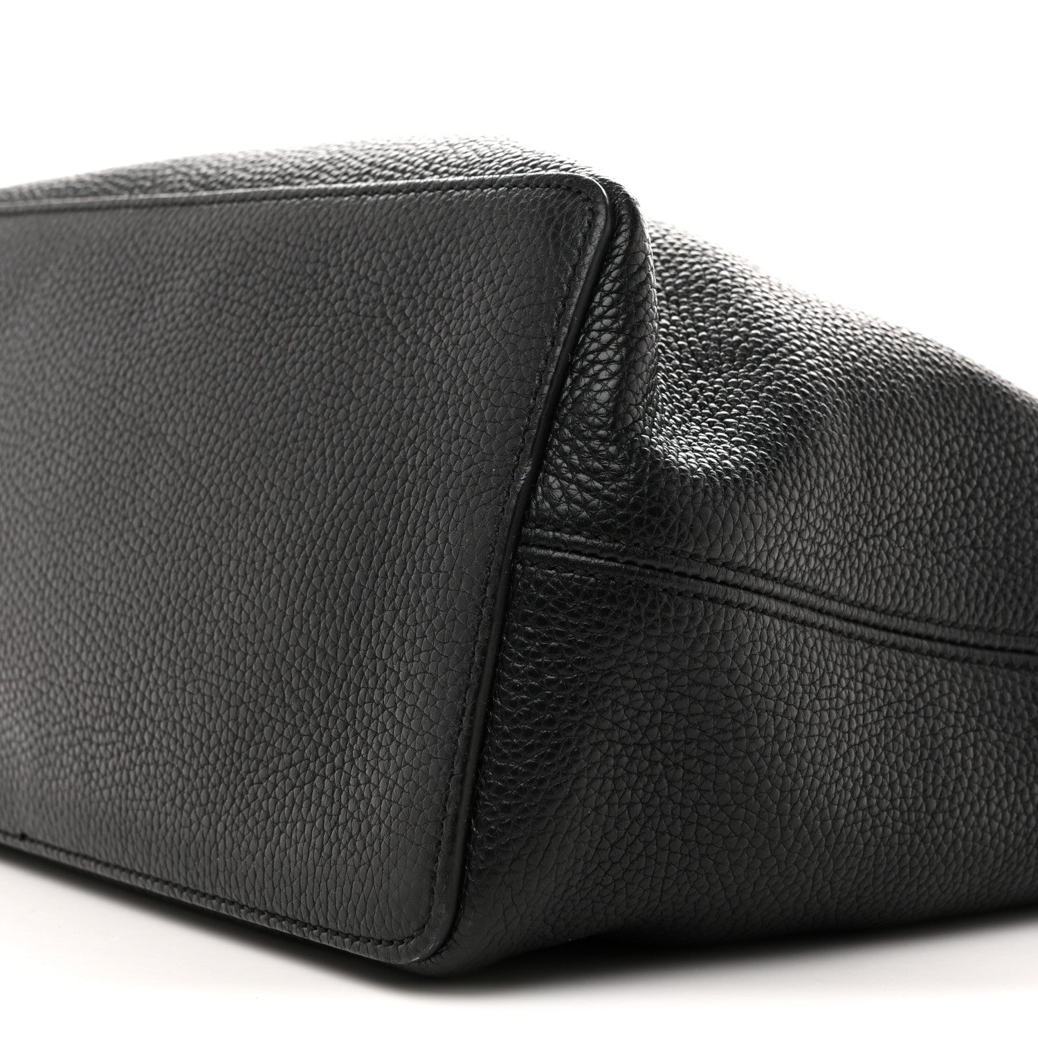 Gucci Pebbled Calfskin Large Soho Hobo Black