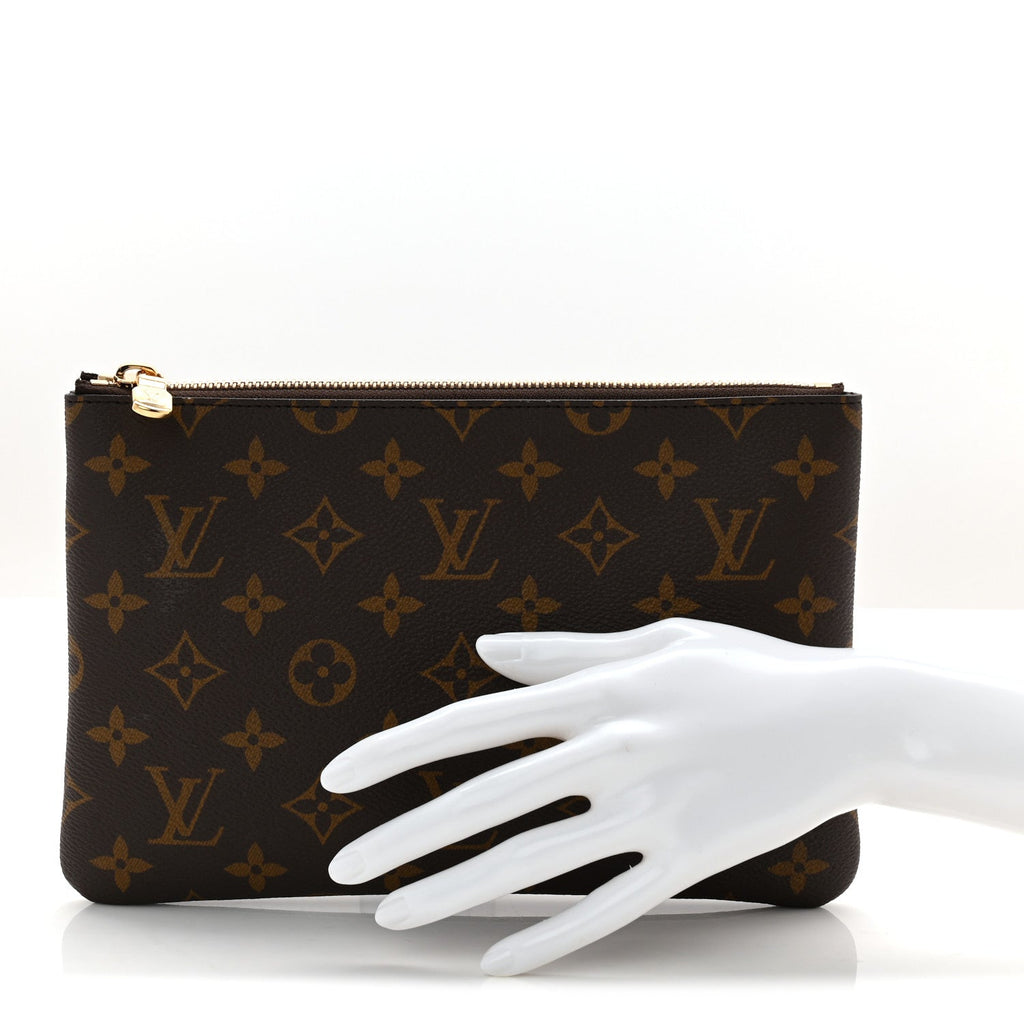 Louis Vuitton Monogram Key Pouch M