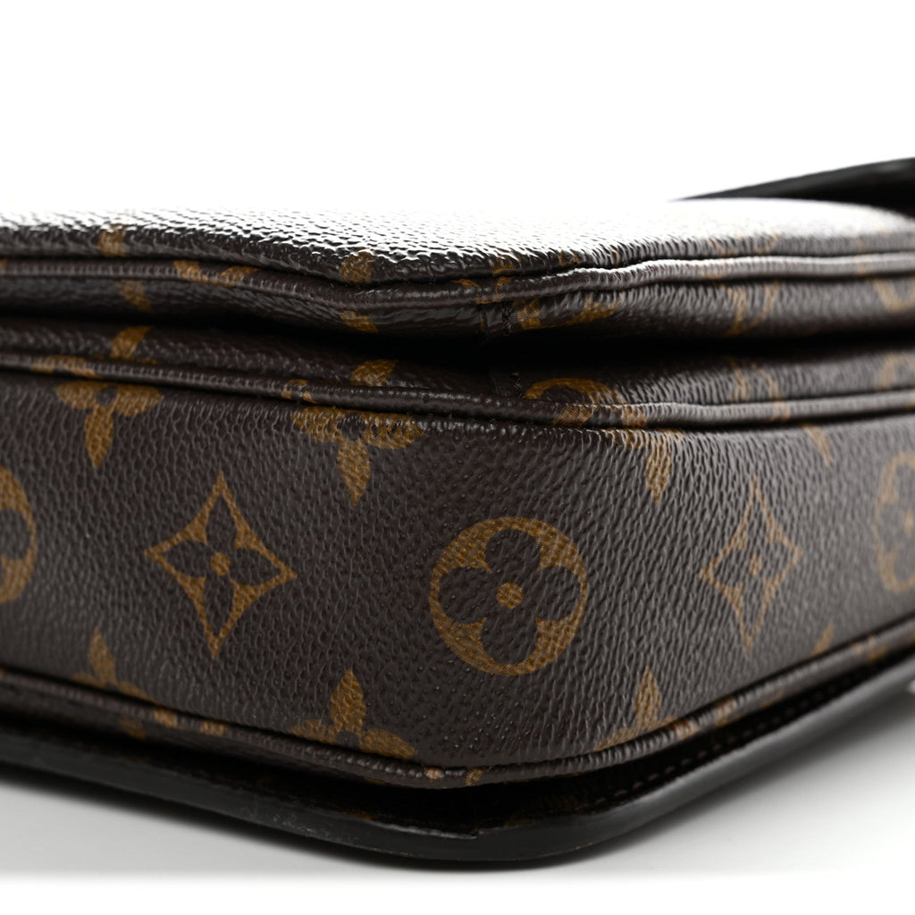 Louis Vuitton Monogram Pochette Metis