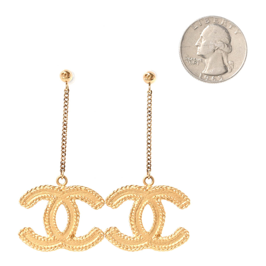CC Drop Earrings Matte Gold