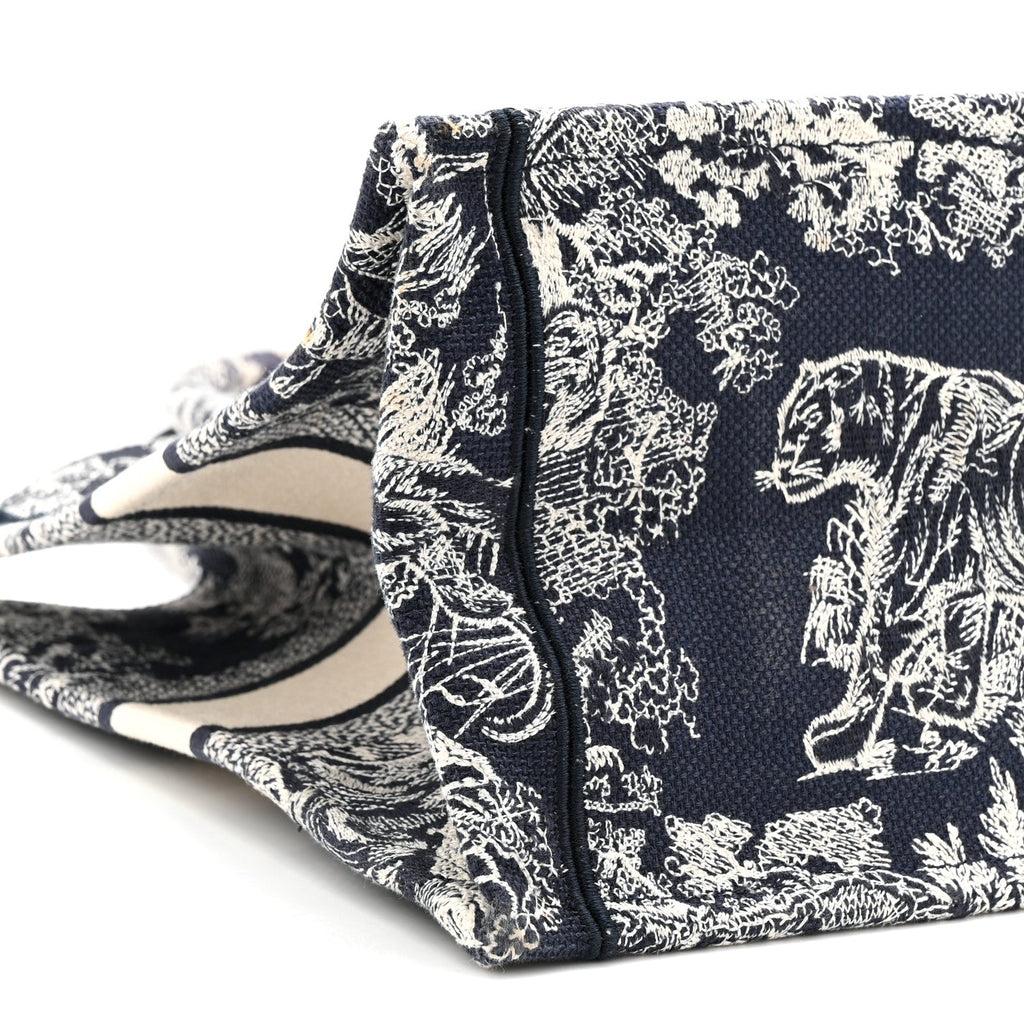 Christian Dior Canvas Embroidered Medium Dioriviera Toile De Jouy Book Tote Blue