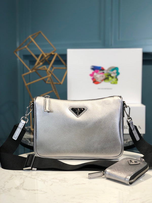 Prada Bags - 7138