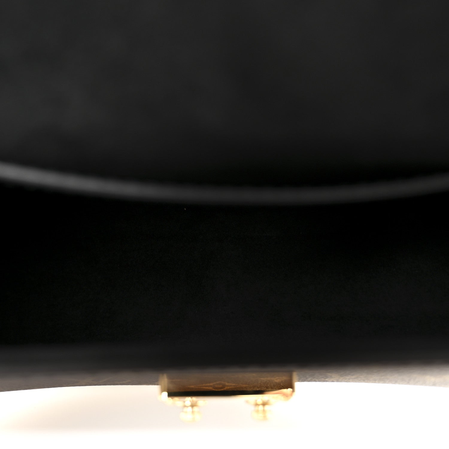 Louis Vuitton Reverse Monogram Tilsitt
