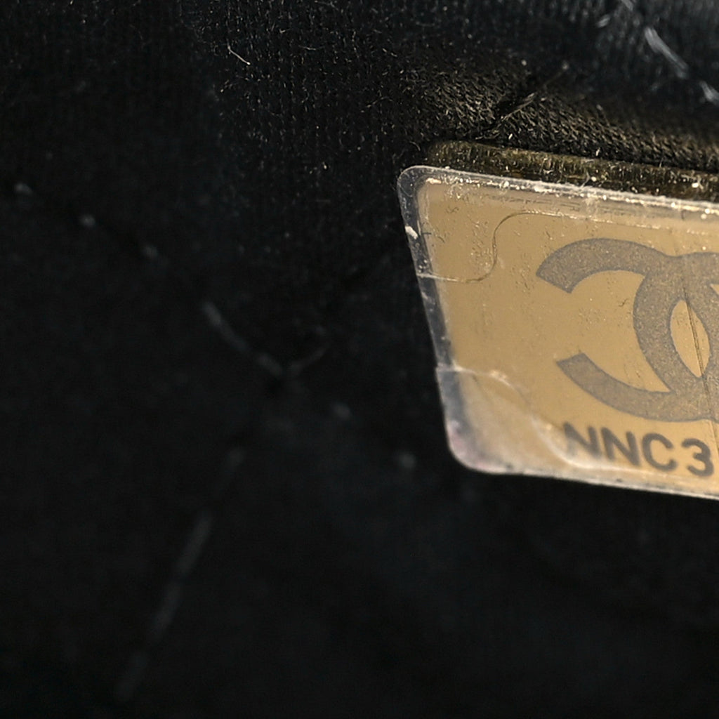 Chanel Shiny Calfskin Quilted Chanel 22 Black