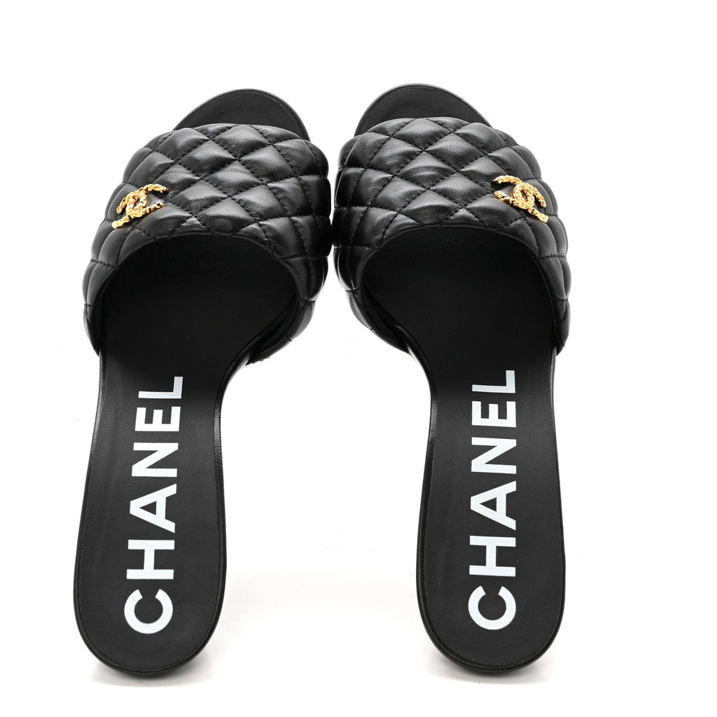 Lambskin Quilted Textured CC Mules 40 Black