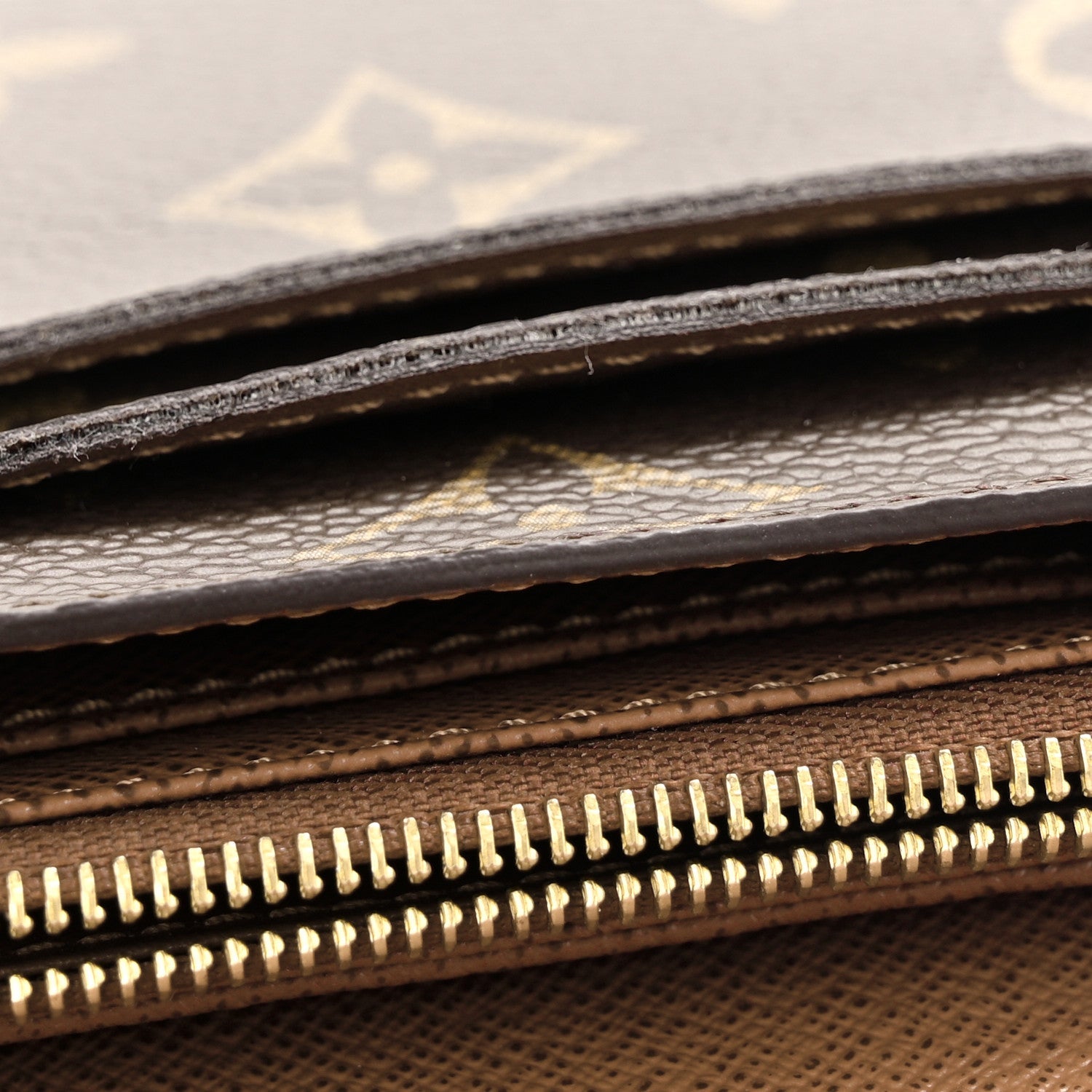 Louis Vuitton Monogram Sarah Wallet NM