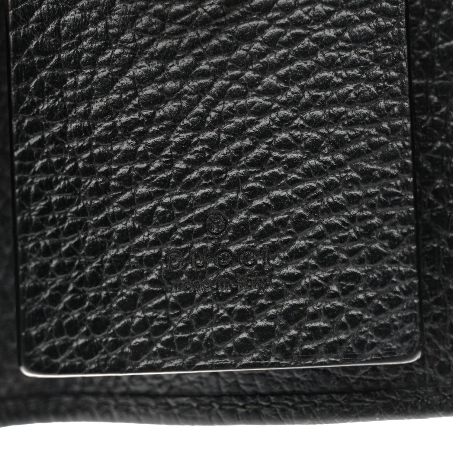 Gucci Pebbled Calfskin GG Marmont 6 Key Holder Black