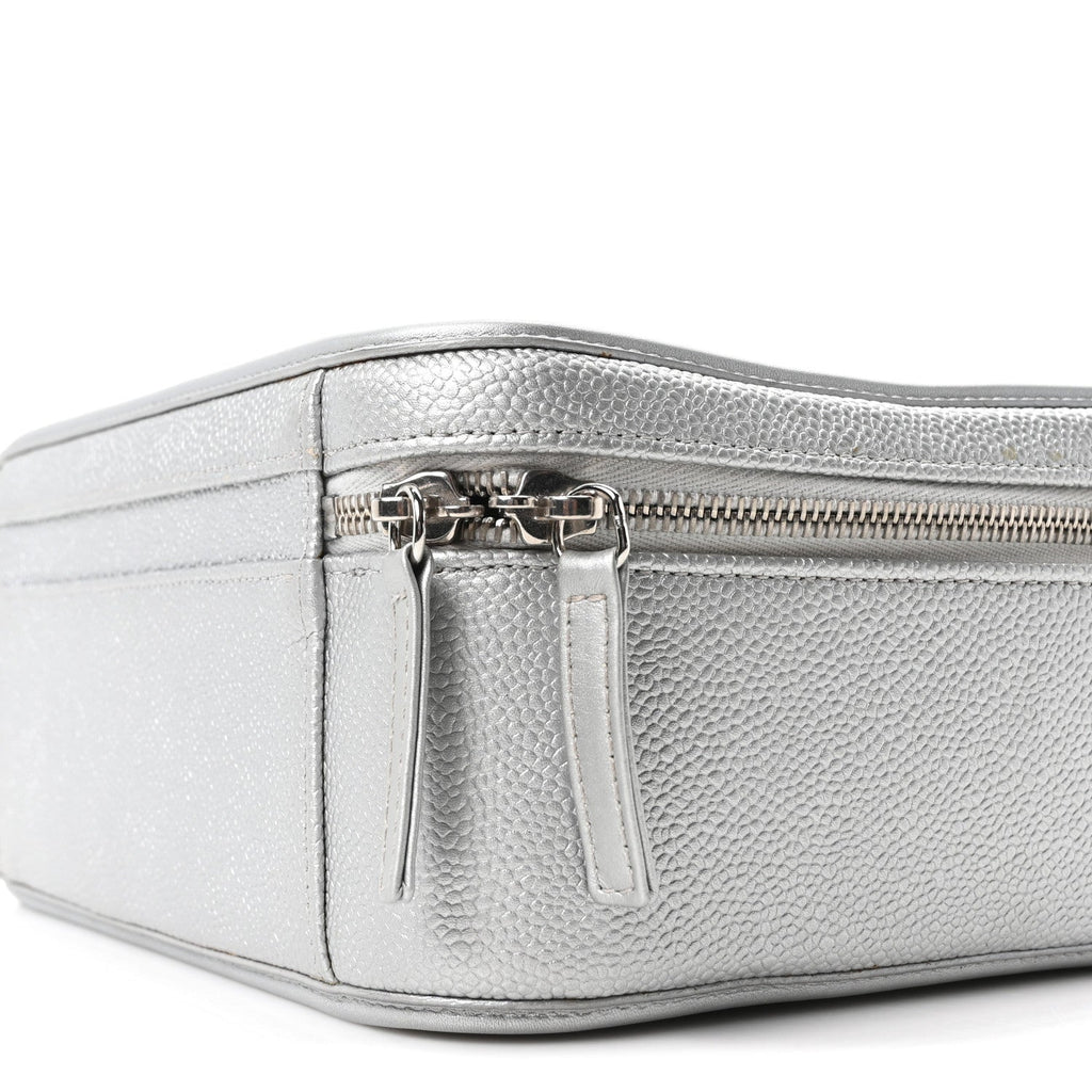 Chanel Metallic Caviar Quilted Large CC Filigree Vanity Case Silver