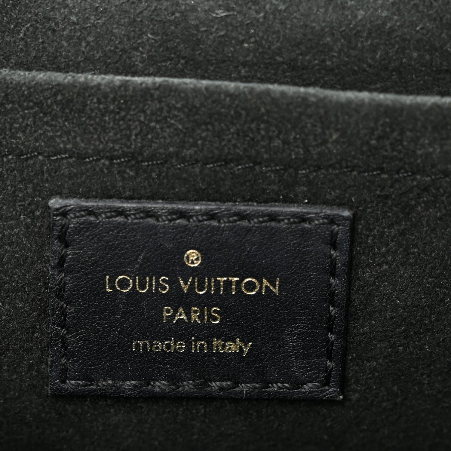 Louis Vuitton Calfskin New Wave Chain MM Black