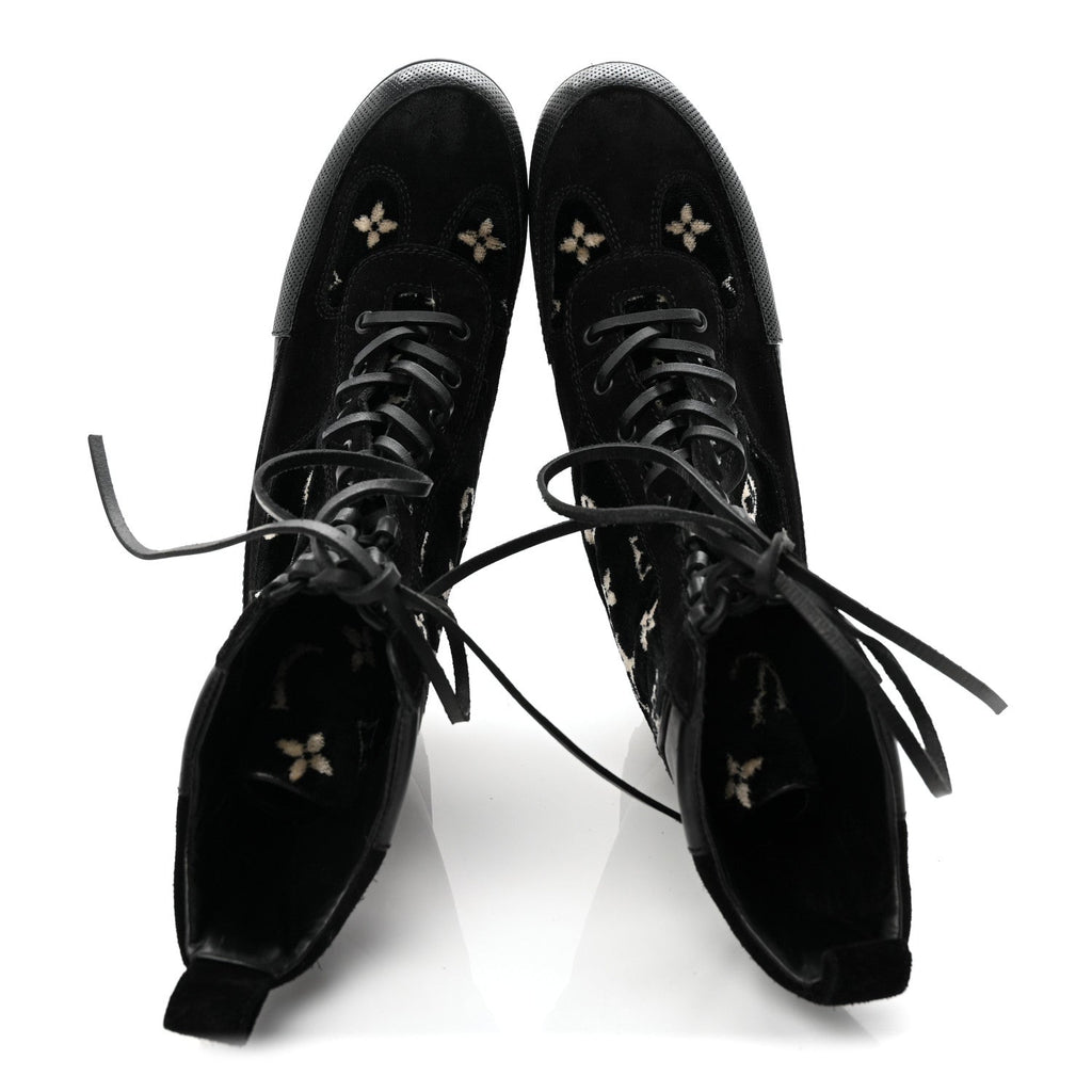 Louis Vuitton Velvet Calfskin Monogram Laureate Platform Desert Boots 40 Black White