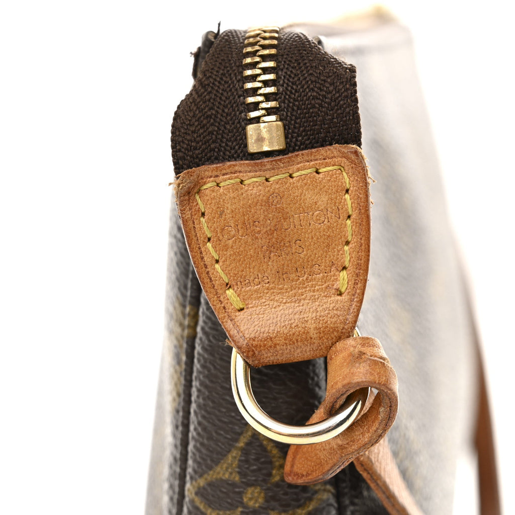 Louis Vuitton Monogram Pochette Accessories