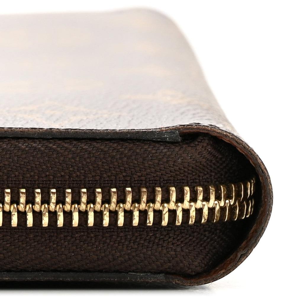 Louis Vuitton Monogram Zippy Wallet