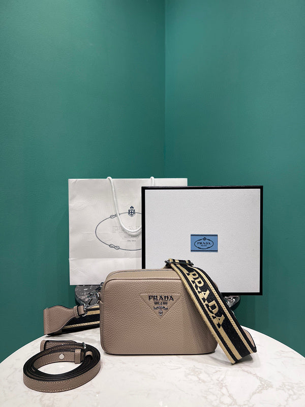 Prada Bags - 1017