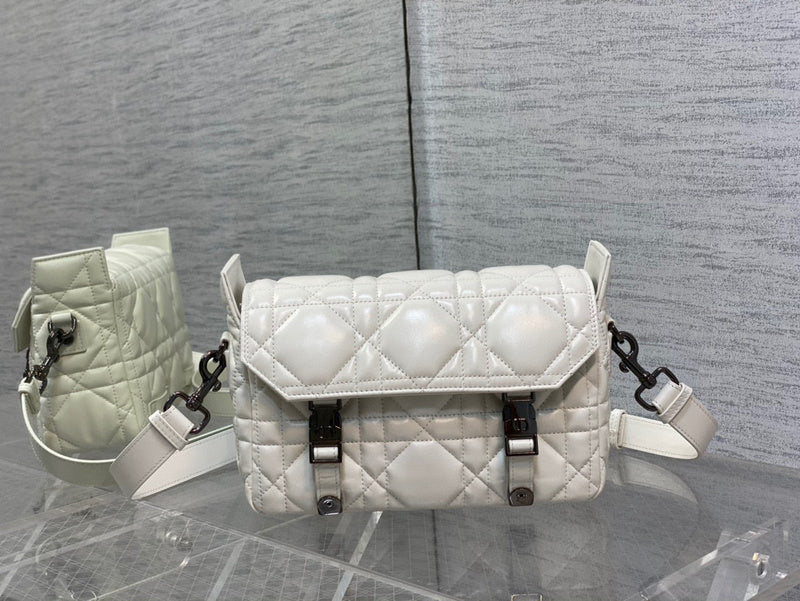Dior Bags - 4580