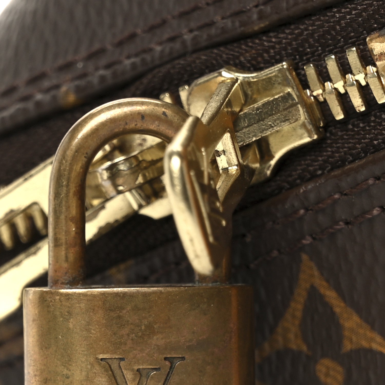 Louis Vuitton Monogram Alma BB