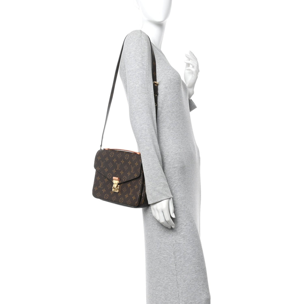 Louis Vuitton Monogram Pochette Metis