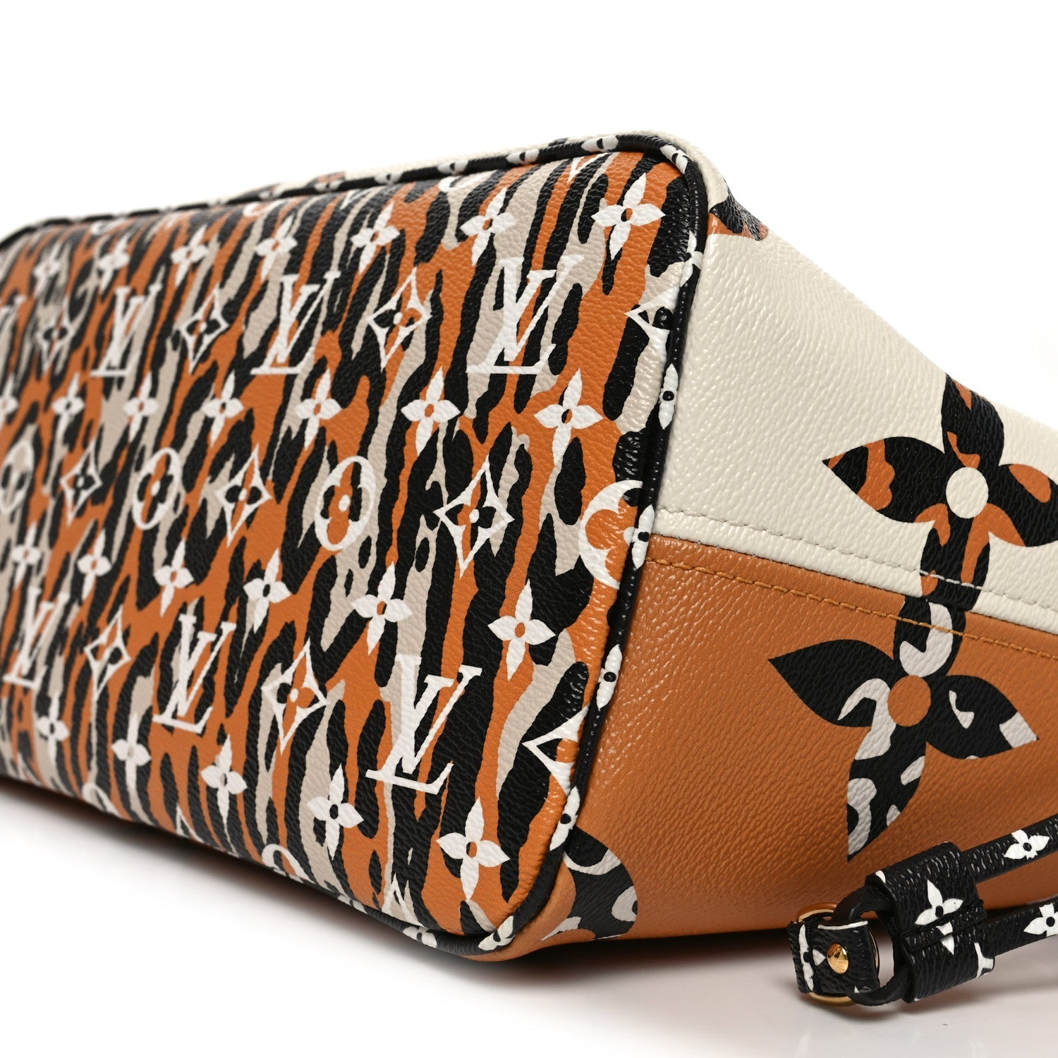 Louis Vuitton Monogram Giant Jungle Neverfull MM Ivory