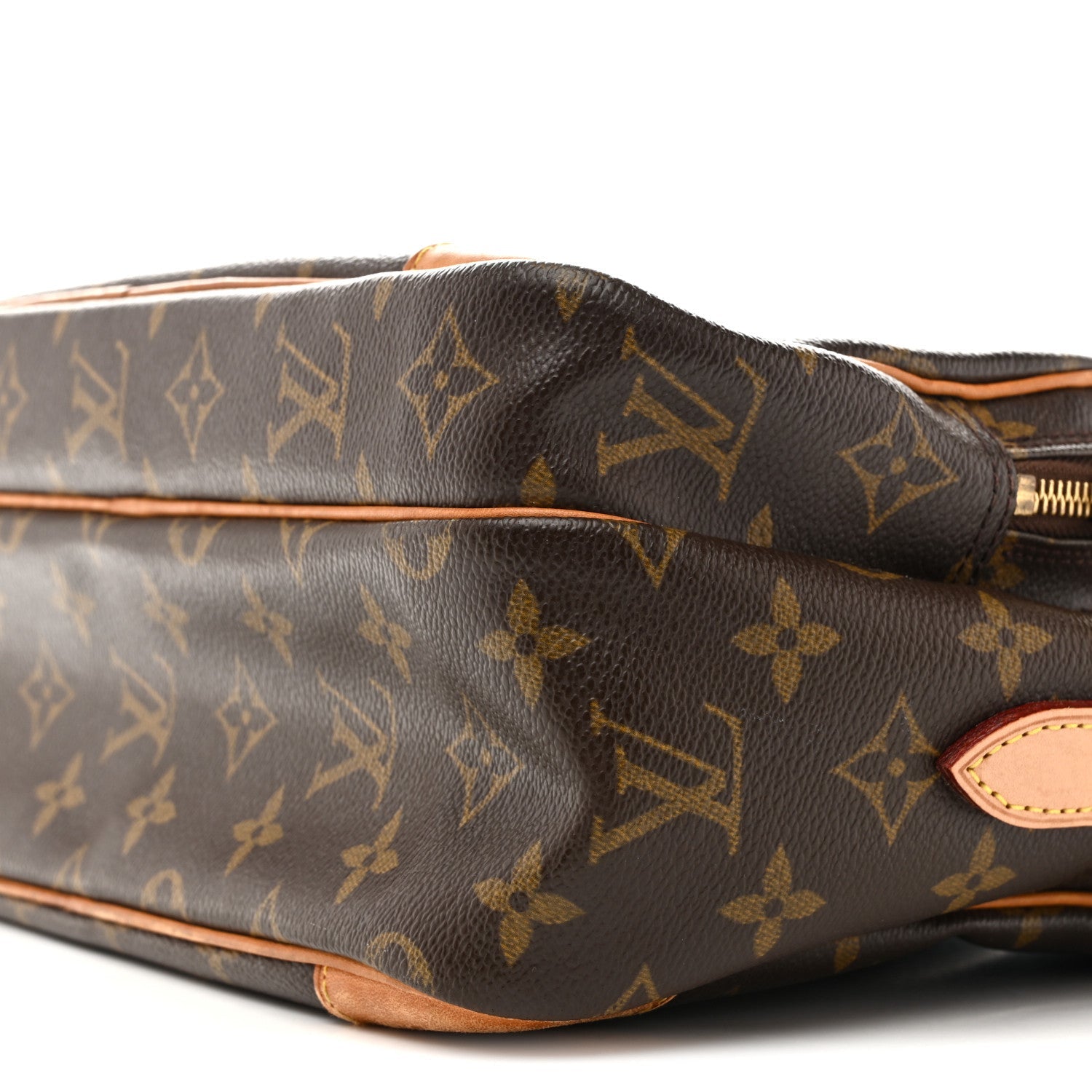 Louis Vuitton Monogram Nil 28