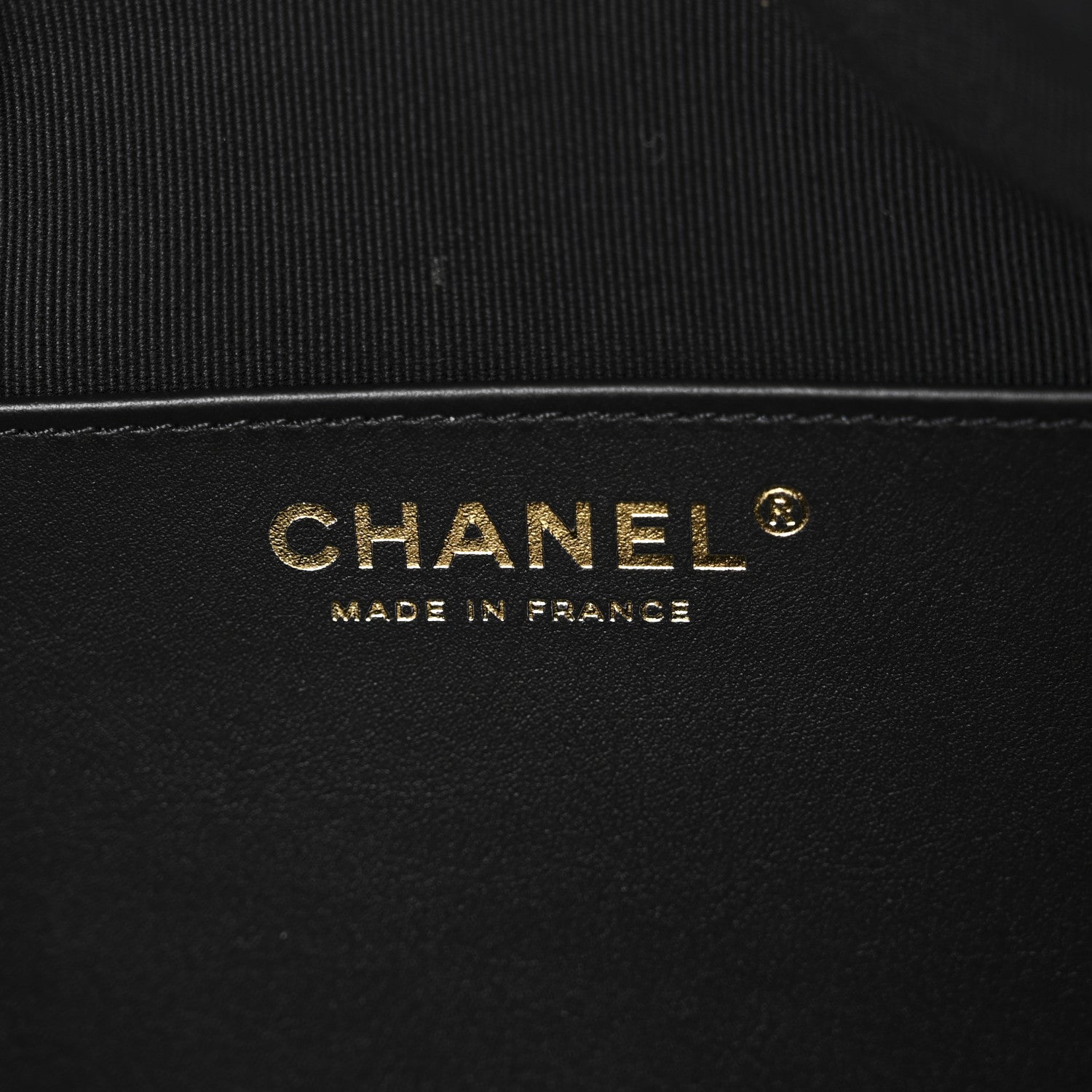 Chanel Shiny Lambskin Quilted CC Hobo Black