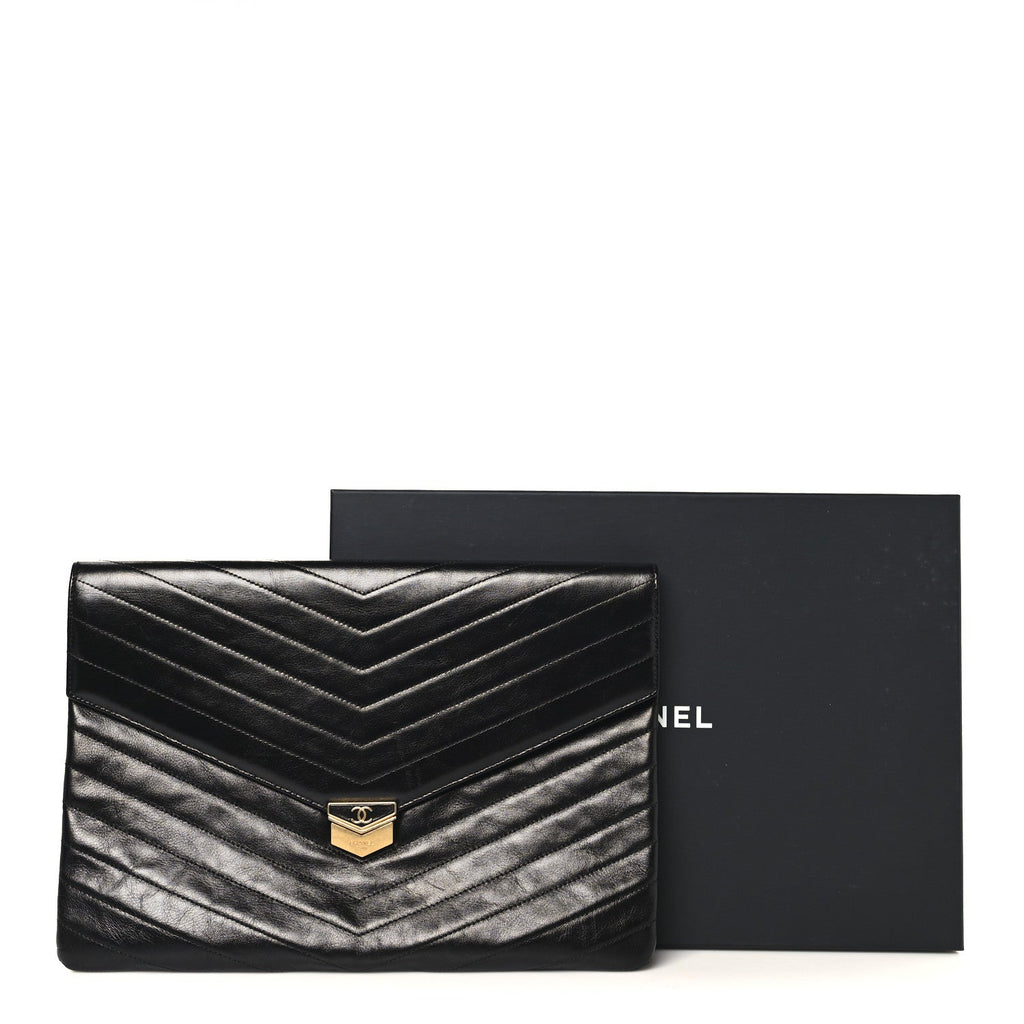 Calfskin Chevron Quilted Medal Flap Clutch Black
