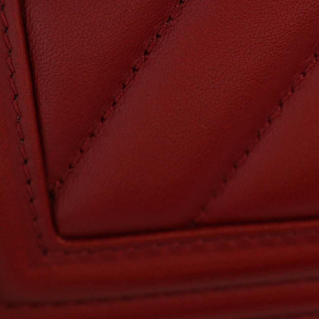 Chanel Lambskin Chevron Quilted Medium Boy Flap Red