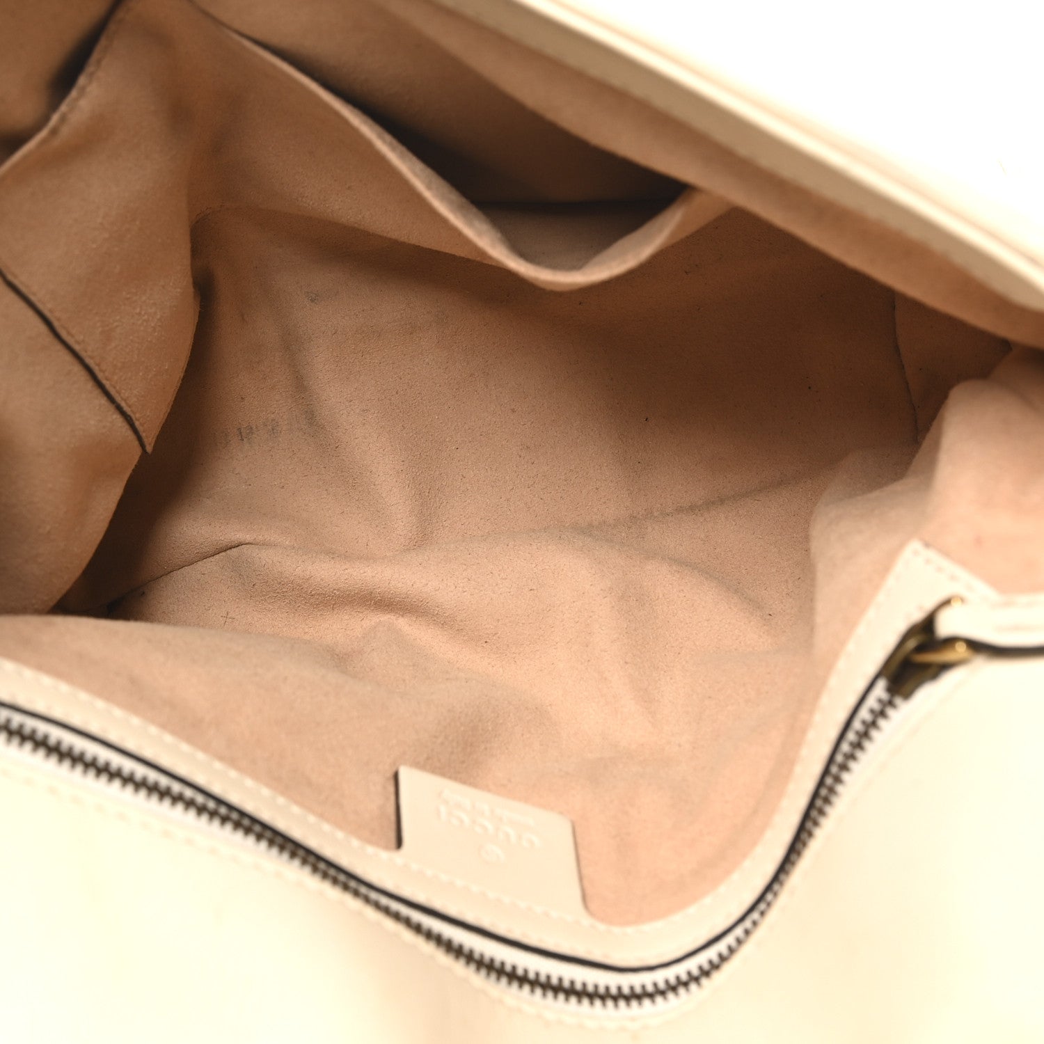 Gucci Calfskin Matelasse Medium GG Marmont Shoulder Bag White